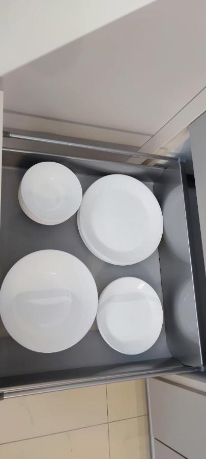Cosmopolitan Apartament Z Bezplatnym, Prywatnym Parkingiem W Hali Garazowej ทอรูน ภายนอก รูปภาพ
